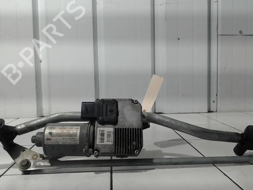 Used Front wiper motor AUDI A4 B8 Avant (8K5) 2.0 TDI (143 hp) 31023405