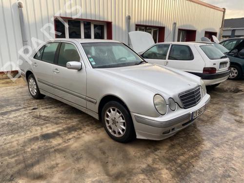Fuel flap MERCEDES-BENZ E-CLASS (W210) E 220 CDI (210.006) | BP25645205C131 