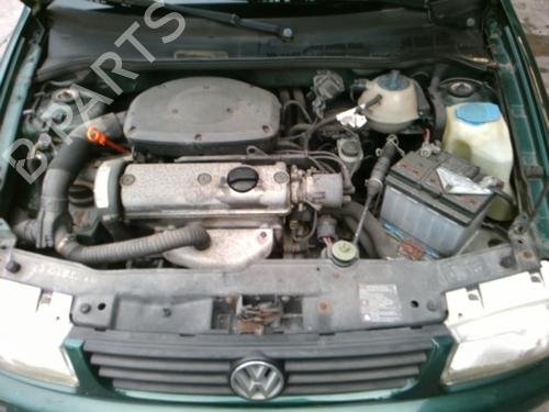 Right headlight VW POLO III (6N1) 60 1.4 | BP25629079C29 