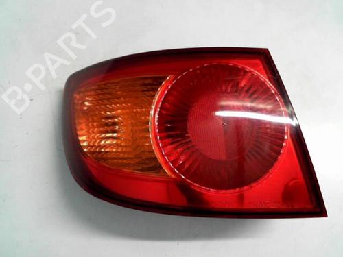 Used Left taillight HYUNDAI ELANTRA III (XD) 1.6 (105 hp) 25646507
