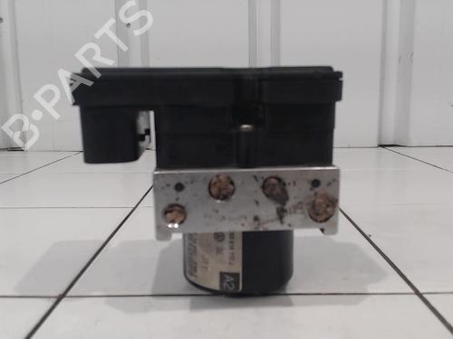 Used ABS pump VW GOLF V (1K1) 1.9 TDI (105 hp) 25644508