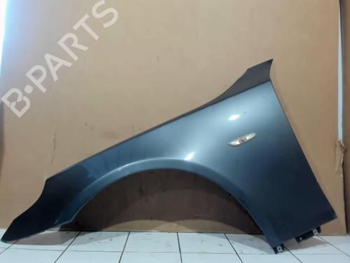 Aleta delantera izquierda BMW 5 (E60) 520 i (170 hp) 25635344