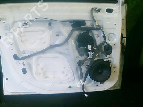 Used Left front door RENAULT SCÉNIC III (JZ0/1_) 1.5 dCi (110 hp) 25641846
