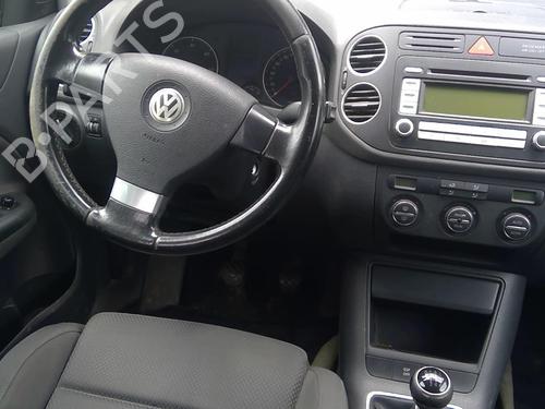 Fuel flap VW GOLF PLUS V (5M1, 521) 2.0 TDI 16V | BP25630015C131 