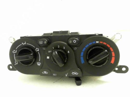 Used Climate control MITSUBISHI L200 / TRITON (KA_T, KB_T) 2.5 DI-D 4WD (KB4T) (136 hp) 25646313