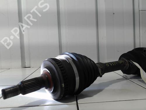 Used Left front driveshaft MERCEDES-BENZ V-CLASS (638/2) V 230 TD (638.274) (98 hp) 29303648