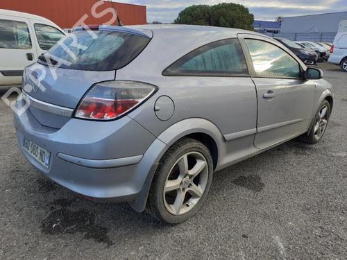 Right front door OPEL ASTRA H GTC (A04) 1.7 CDTi (L08) | BP25640132C3 
