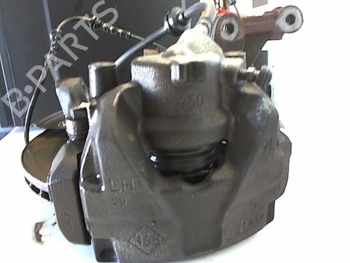 left-front-steering-knuckle-dacia-duster-hs_-2010-2011-2012-2013-2014-2015-2016-2017-2018-25640602 main image