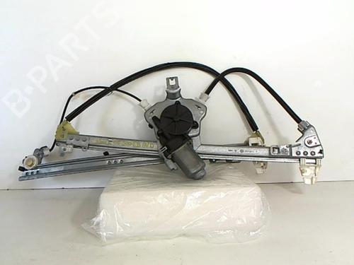 Used Front right window mechanism CITROËN XSARA (N1) 1.4 i (75 hp) 25646720