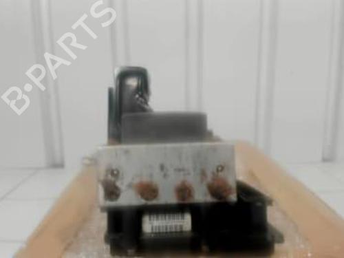 Used ABS pump RENAULT CLIO III (BR0/1, CR0/1) 1.5 dCi (C/BR0G, C/BR1G) (68 hp) 25644942