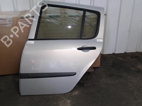 Used Left rear door Left rear door 26147374 26147374