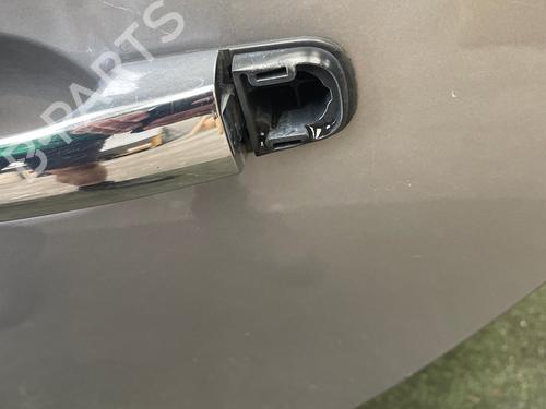 Used Left rear door Left rear door 39150376 39150376