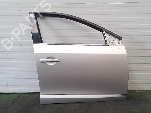Used Right front door Right front door 38057129 38057129