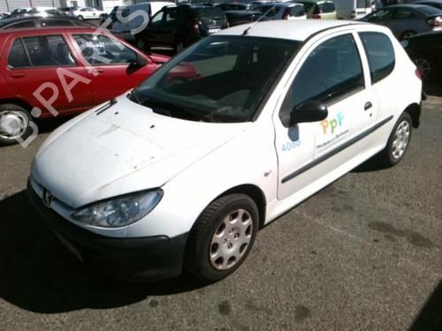 Front bumper PEUGEOT 206 Hatchback (2A/C) 1.4 HDi eco 70 | BP25633549C7 