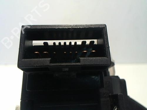 Used Switch Switch HYUNDAI TRAJET (FO) 2.0 CRDi (113 hp) 25637963 25637963