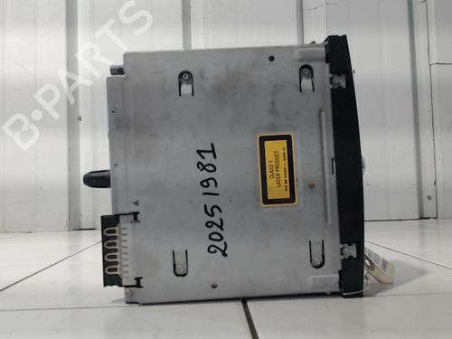 Used Radio Radio 32495587 32495587