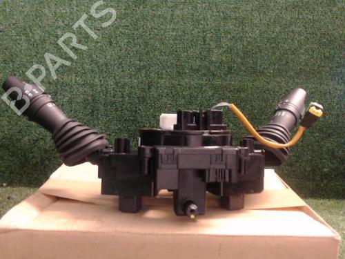 Used Steering column stalk CHEVROLET CAPTIVA (C100, C140) 2.2 D (163 hp) 25648013