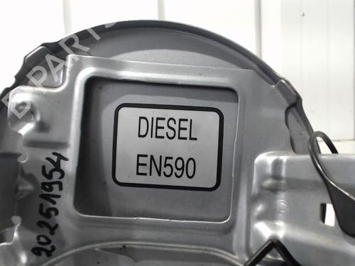 fuel-flap-citroen-c4-aircross-2010-32227123 main image