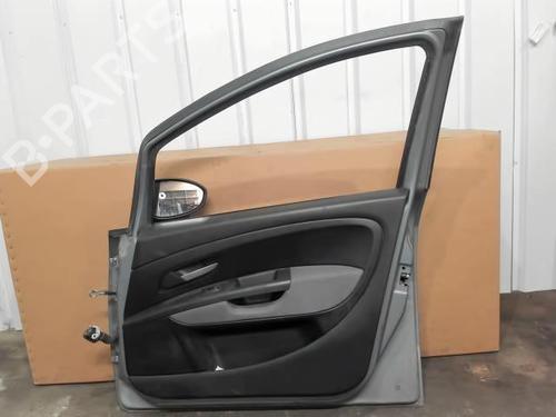 Used Right front door FIAT GRANDE PUNTO (199_) 1.3 D Multijet (75 hp) 25631333