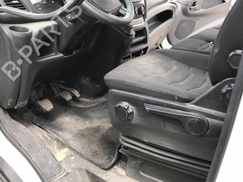 Front right seatbelt IVECO DAILY VI Van 33S13, 35S13, 35C13 | BP25631883I25 - Image 6