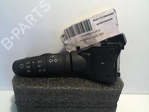 Used Switch NISSAN X-TRAIL I (T30) 2.2 dCi 4x4 (136 hp) 25651300