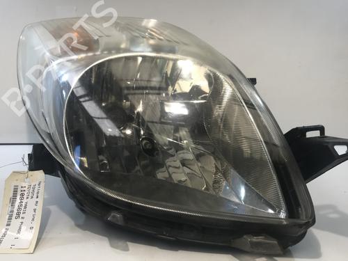 Used Right headlight TOYOTA YARIS (_P9_) 1.4 D-4D (NLP90_, NLP90R) (90 hp) 29412198