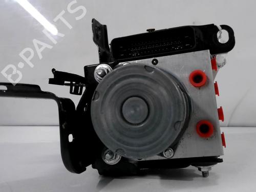 Pompe ABS PEUGEOT 308 II (LB_, LP_, LW_, LH_, L3_) 1.5 BlueHDi 130 (131 hp) 30563045