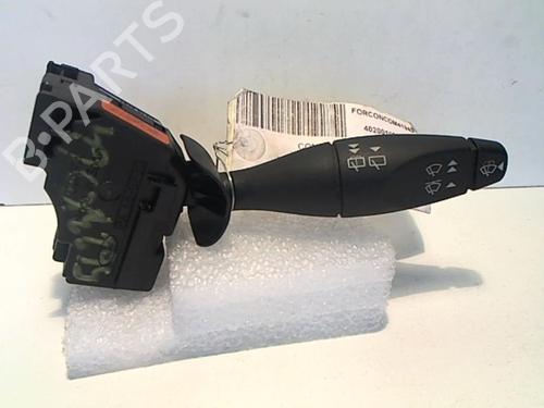 Used Steering column stalk FORD TOURNEO CONNECT 1.8 16V (116 hp) 25641286