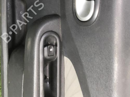 right-front-door-renault-twingo-ii-cn0_-2007-28389017 main image