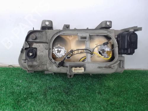 Used Right headlight PEUGEOT 806 (221) 2.0 HDI (109 hp) 25630530