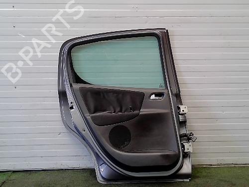 Used Left rear door Left rear door 37482101 37482101