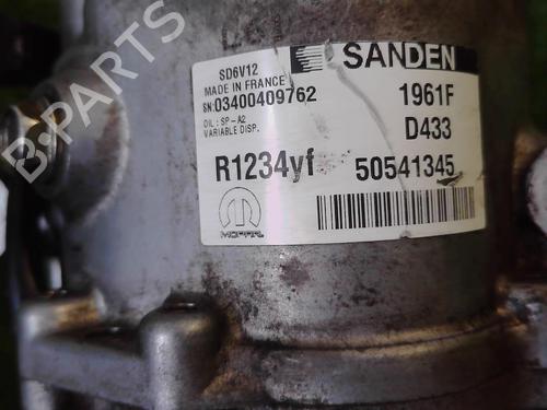 Used AC compressor AC compressor FIAT FIORINO Box Body/MPV (225_) 1.3 D Multijet (95 hp) 25644935 25644935