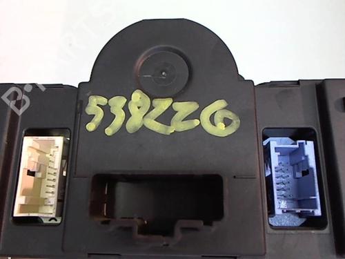 Used Climate control Climate control 25634226 25634226