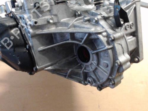 Used Gearbox Gearbox SUZUKI VITARA (LY) 1.6 AllGrip (APK 416) (120 hp) 25629298 25629298