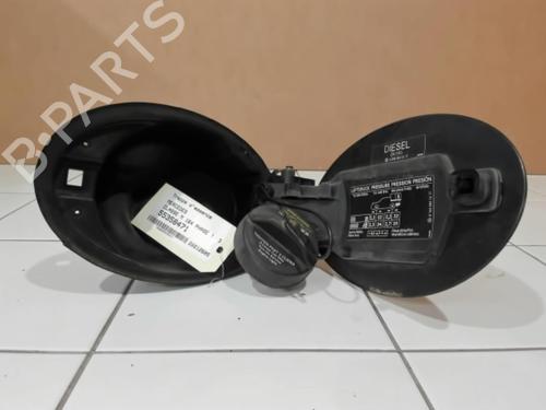 Used Fuel flap MERCEDES-BENZ M-CLASS (W164) ML 320 CDI 4-matic (164.122) (224 hp) 25645190