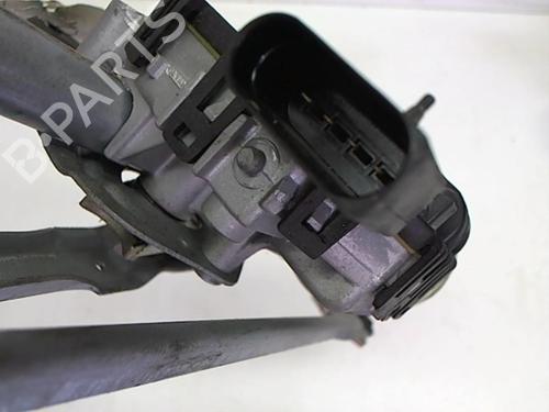 Used Front wiper motor Front wiper motor VW UP! (121, 122, BL1, BL2, BL3, 123) 1.0 (60 hp) 25634102 25634102