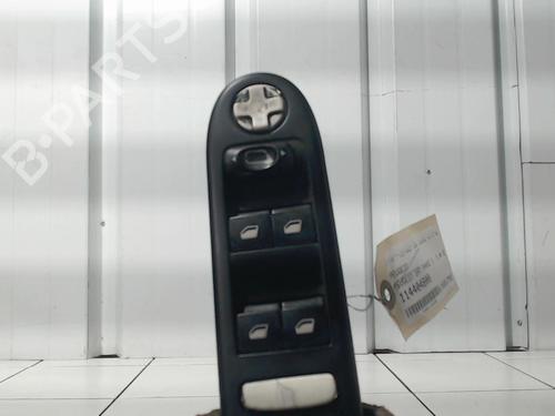 Used Left front window switch Left front window switch PEUGEOT 207 (WA_, WC_) 1.4 16V (95 hp) 30764278 30764278