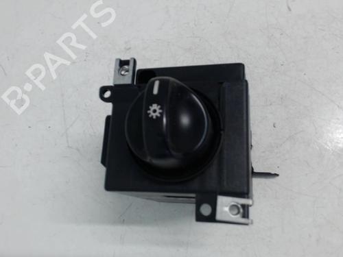 Used Headlight switch MERCEDES-BENZ A-CLASS (W168) A 140 (168.031, 168.131) (82 hp) 25640649