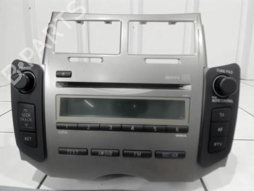 Bilradio TOYOTA YARIS (_P9_) 1.33 VVT-i (NSP90_, NSP90R) (100 hp) 25630690