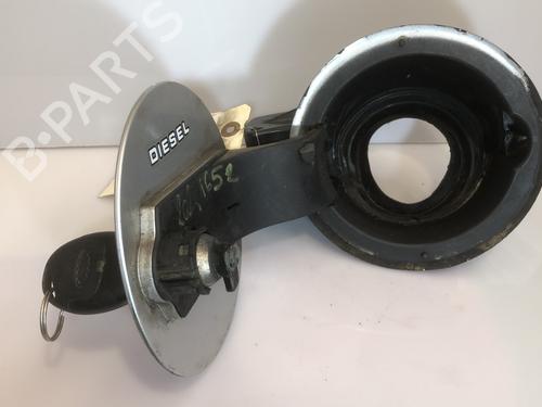 Fuel flap FORD FIESTA V (JH_, JD_) 1.4 TDCi | BP28516947C131