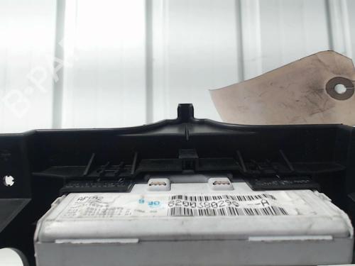 display-monitor-renault-kangoo-express-fc01_-1997-31976458 main image