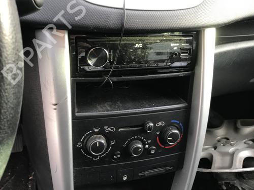 Fuse box PEUGEOT 207 (WA_, WC_) 1.4 | BP28389011E1