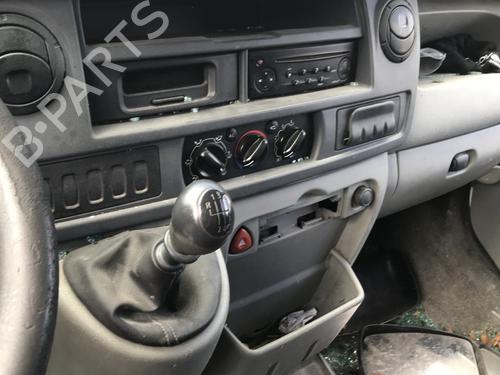 Radiator fan RENAULT MASTER II Van (FD) 2.5 dCi (FD02) | BP32113138M35 