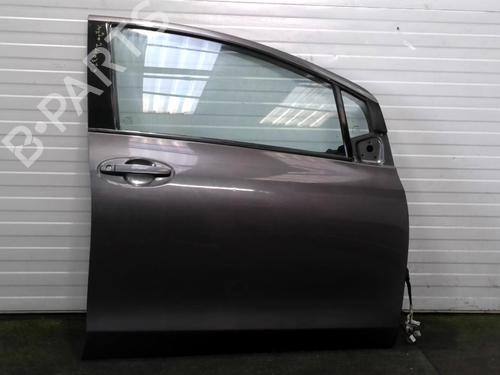 right-front-door-toyota-yaris-_p9_-2005-2006-2007-2008-2009-2010-2011-2012-2013-2014-32454545 main image