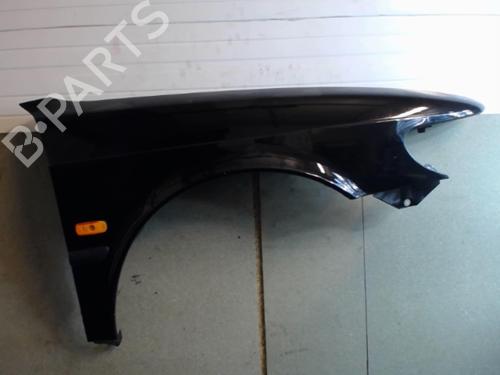 Used Right front fenders Right front fenders SAAB 900 II Coupe 2.0 i (131 hp) 25636878 25636878