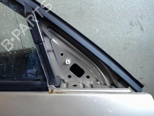 Used Right front door NISSAN PRIMERA Hatchback (P12) 2.2 Di (126 hp) 25651107