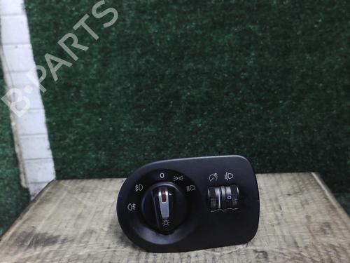 Used Headlight switch SEAT LEON (1P1) 1.6 TDI (105 hp) 25634263