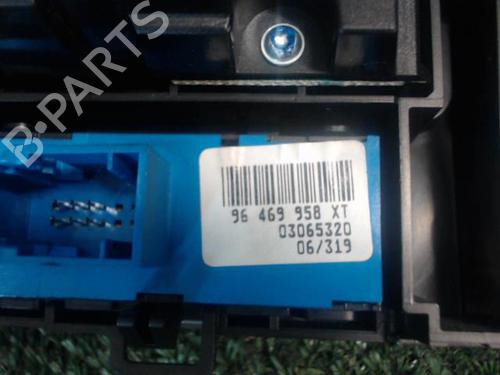 Climate control PEUGEOT 407 SW (6E_, 6D_) 2.0 HDi 135 | BP25631586I5 