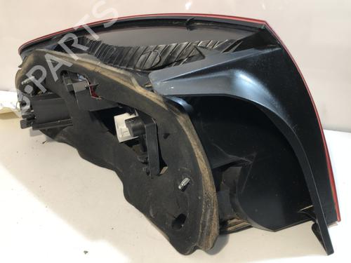 Right taillight PEUGEOT 407 (6D_) 2.0 HDi 135 (6DRHRH, 6DRHRE, 6DRHRG, 6DRHRJ) | BP29598093C35 