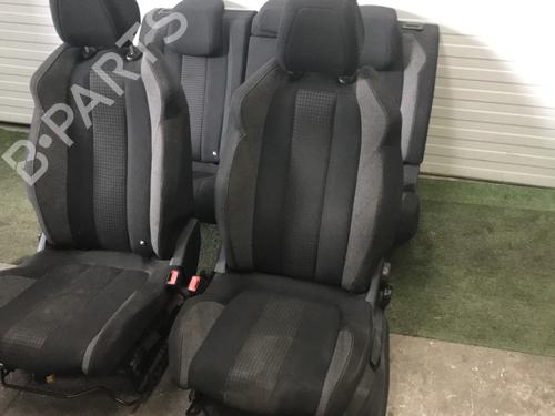 Ensemble sièges PEUGEOT 3008 II SUV (MC_, MR_, MJ_, M4_) 1.6 BlueHDi 120 (120 hp) 30144525